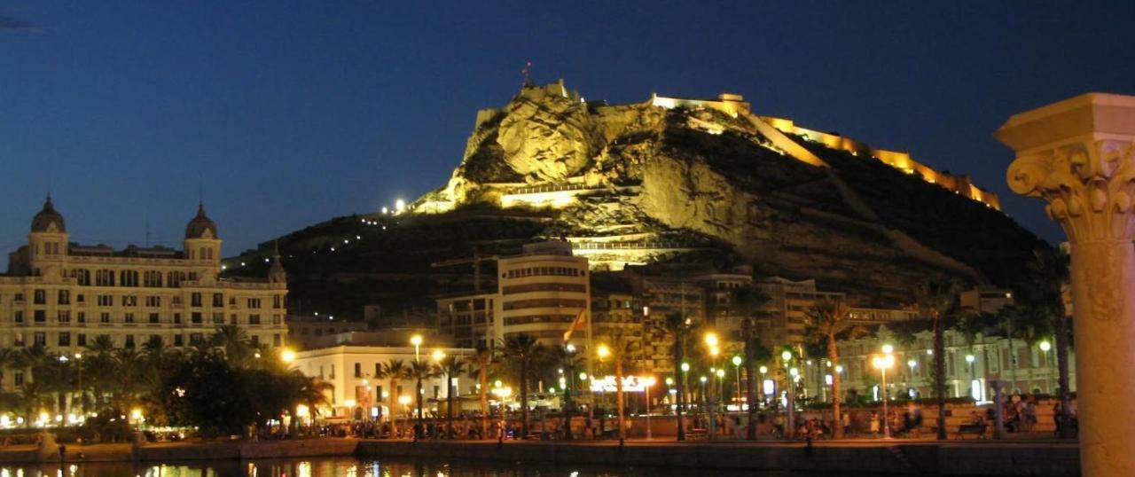 Un Lujo En El Corazon De Alicante Eksteriør billede